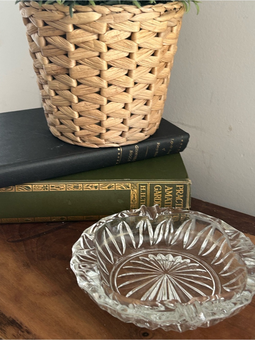 Clear Round Vintage Crystal Ashtray starburst Mid Century MCM Yellow tone
